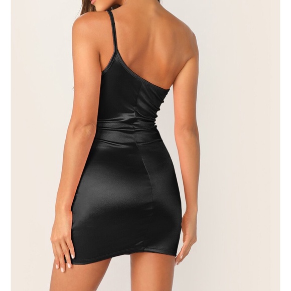 Black One Shoulder Satin Bodycon Sexy Party Dress - Picture 2 of 6